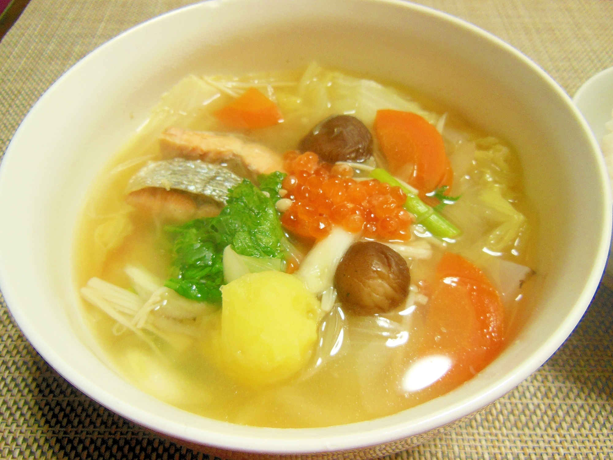 これぞ北海道!☆鮭といくらの贅沢石狩鍋☆