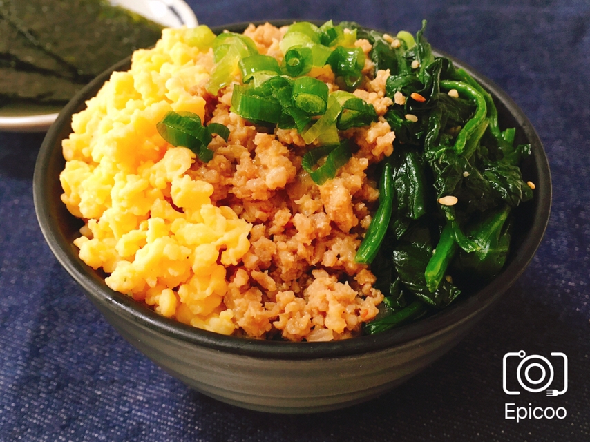 豚ひき肉で 焼肉屋さんの韓国風三色丼 レシピ 作り方 By 新米幸せママ 楽天レシピ