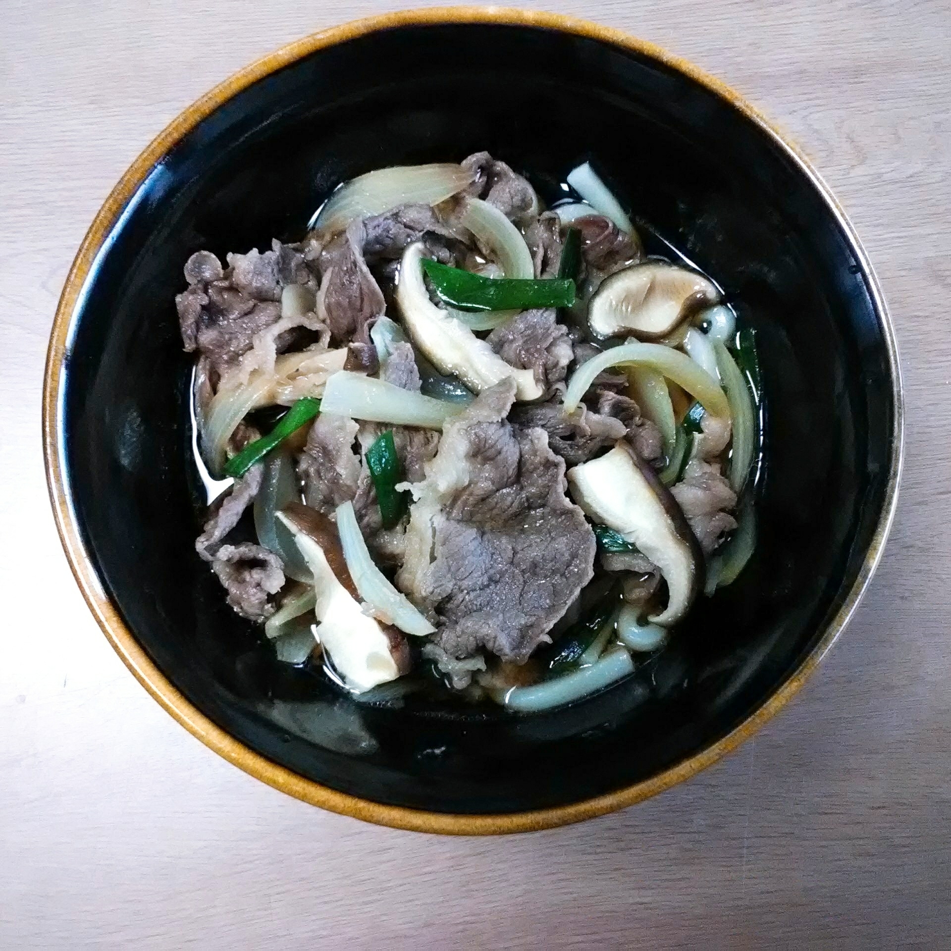 牛肉と干し椎茸の冷やしうどん