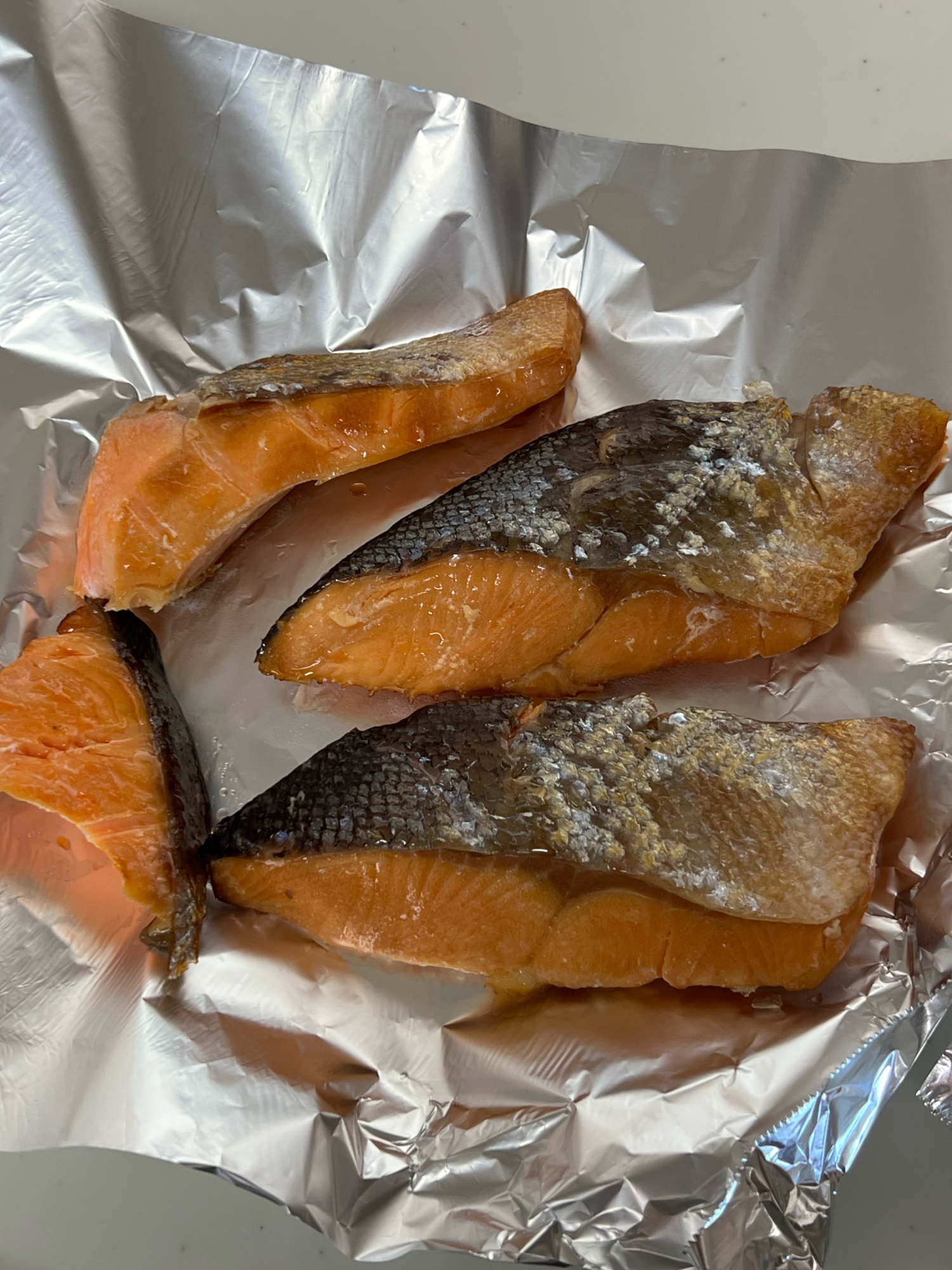 おにぎりの具やおつまみに♪鮭の燻製