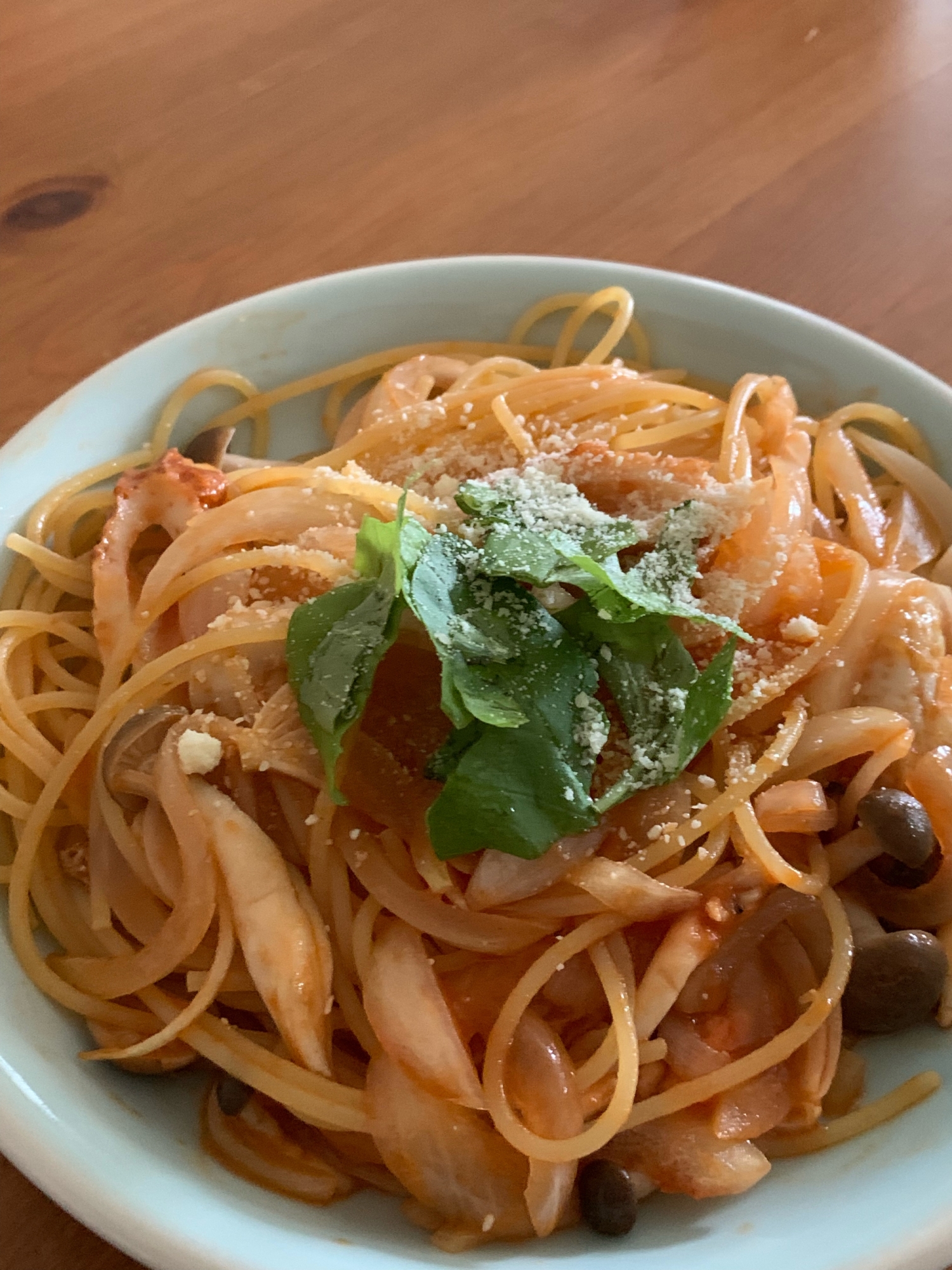 玉ねぎとしめじのトマトスパゲティ