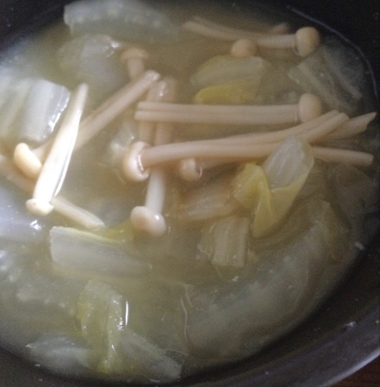 白菜とえのきの味噌汁