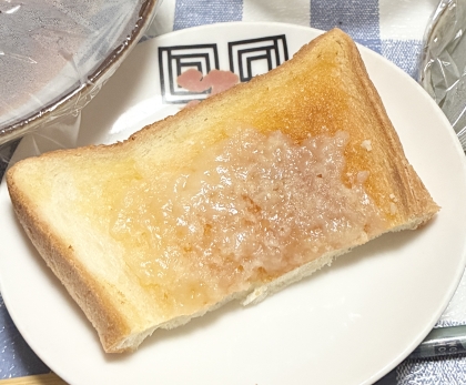 バジルチーズマヨトースト