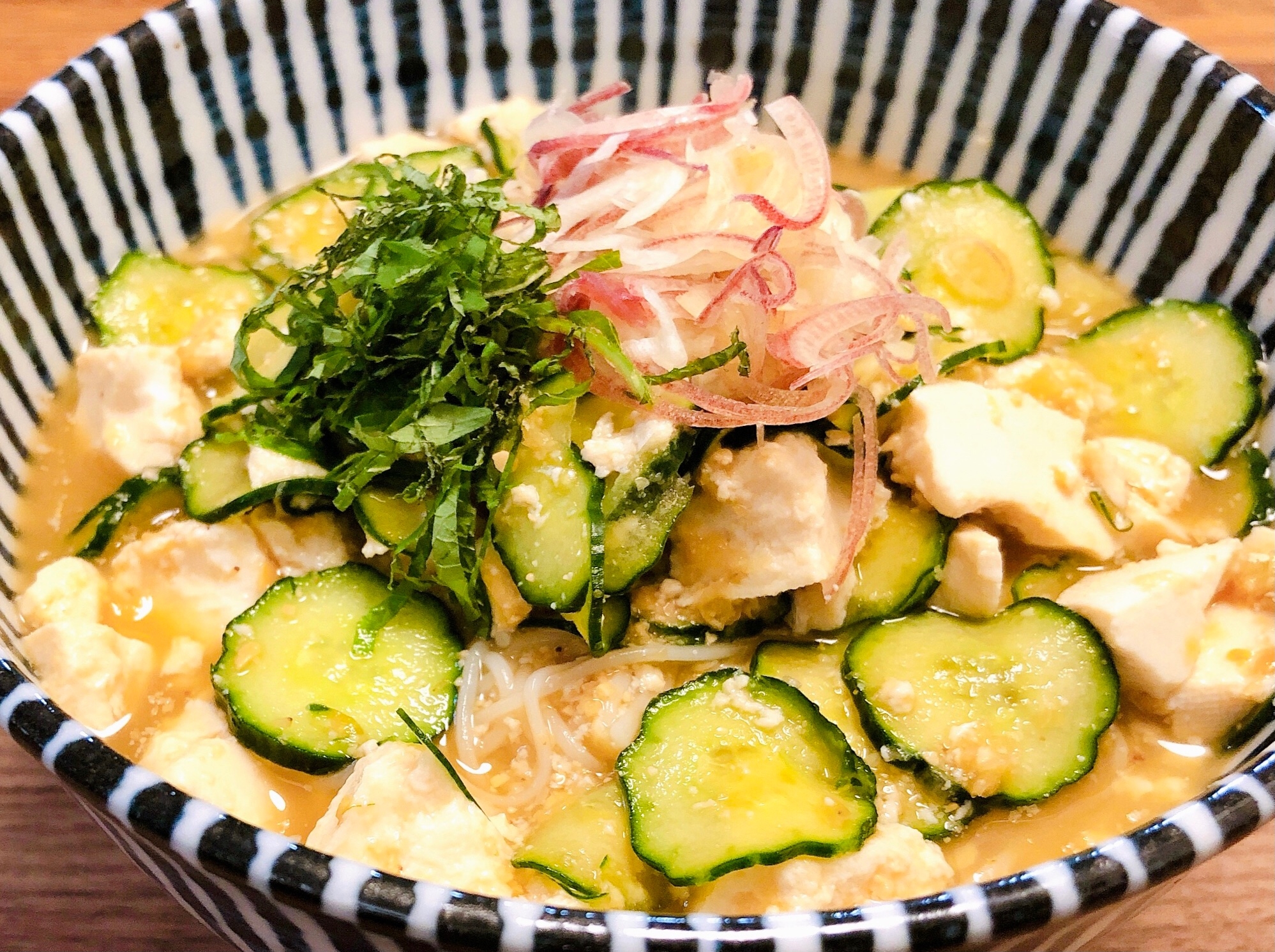 暑い夏日に！冷や汁そうめん