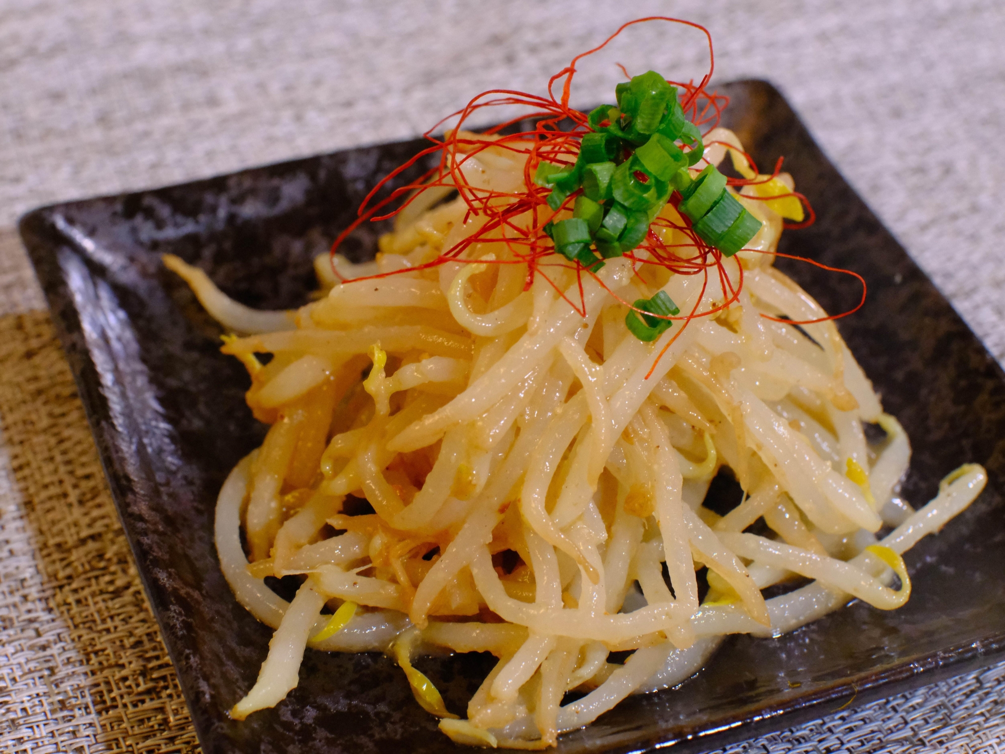 茹でて混ぜるだけ！簡単‼もやしのナムル