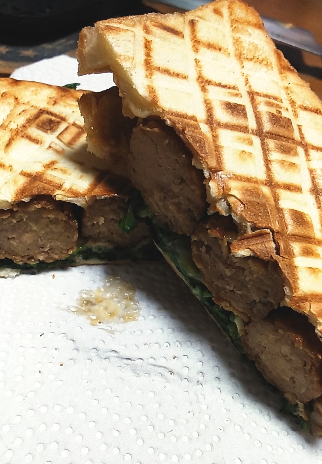 肉団子　クレソン　チーズのホットサンド