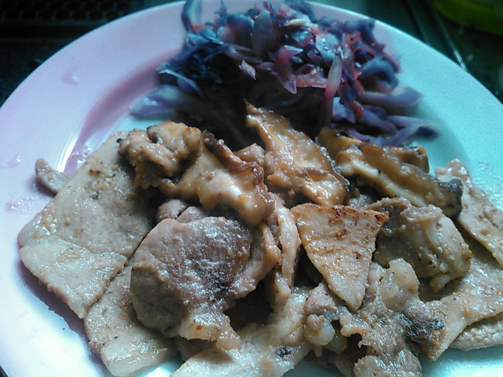 豚肉のしょうが焼き紫キャベツのぽん酢サラダ添え