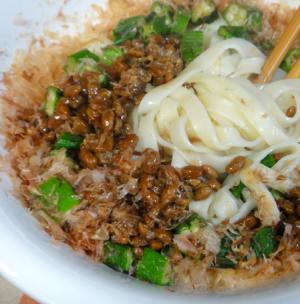 釜揚げ風　オクラと納豆のネバネバうどん