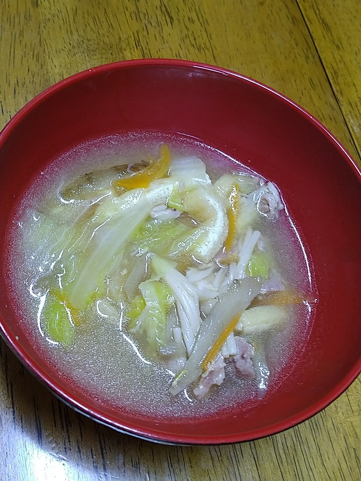 野菜たっぷりのお味噌汁