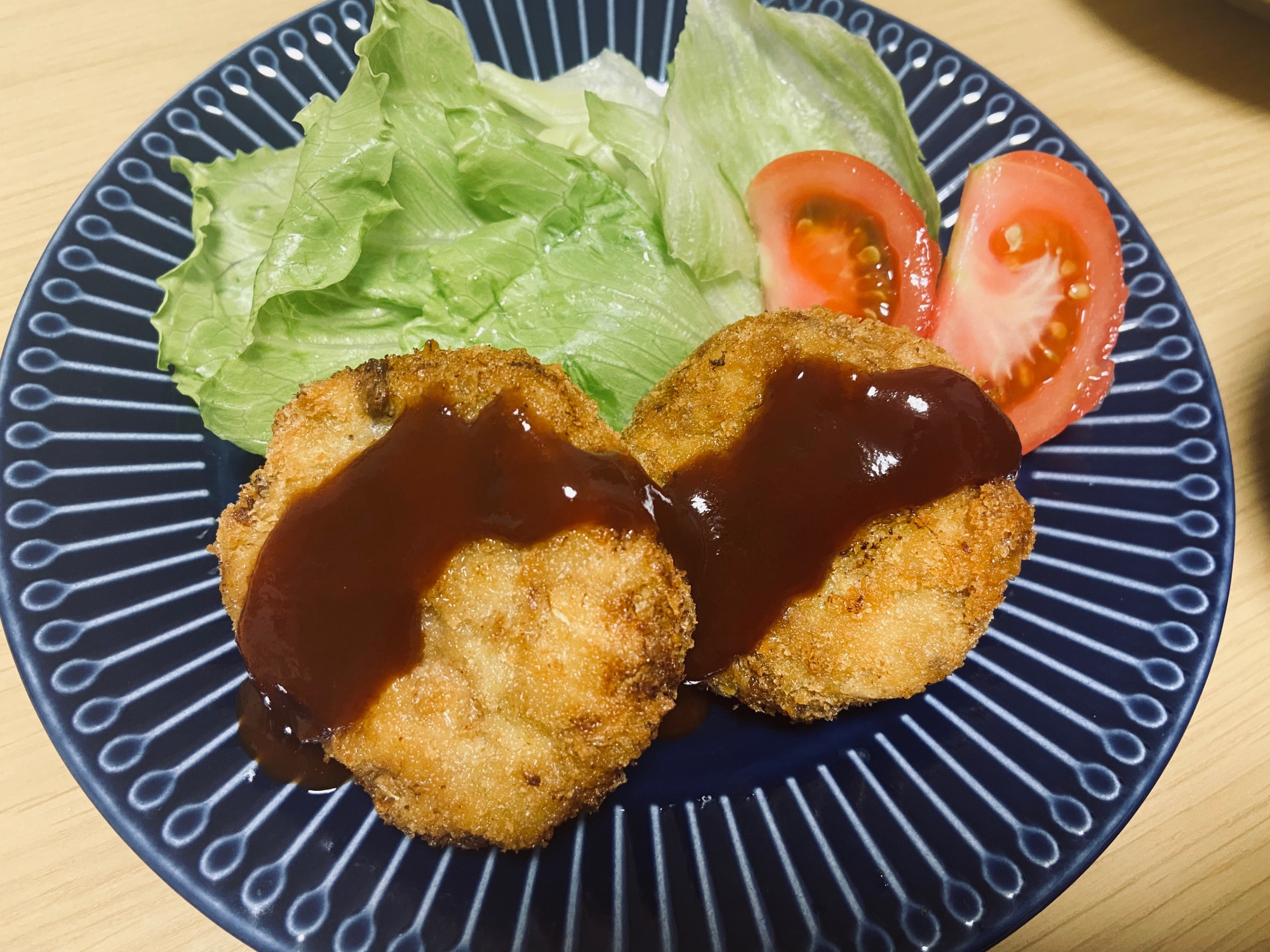 野菜たっぷり！ご飯が進むメンチカツ！