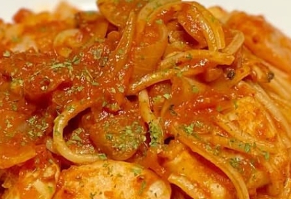サバの味噌煮缶で！サバ缶のトマトパスタ♡
