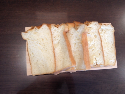 ふわふわの焼き立て食パンで、朝から幸せになれました(*^^*)