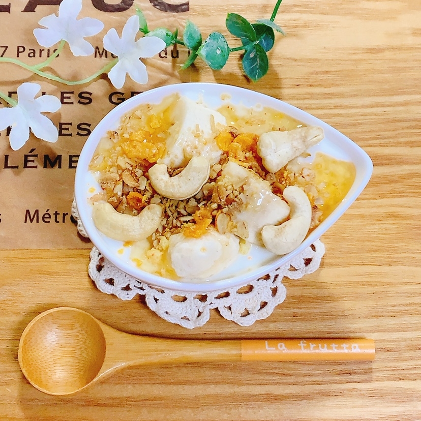 バナナグラノーラカシューナッツ♪ヨーグルト✧˖°