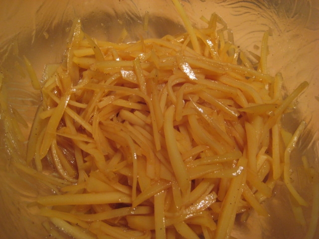 じゃがいもだけ★千切りサラダ