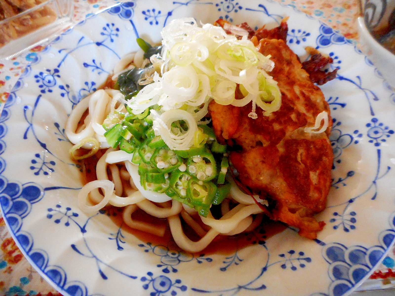 アジと野菜のさつま揚げとワカメの冷やしうどん