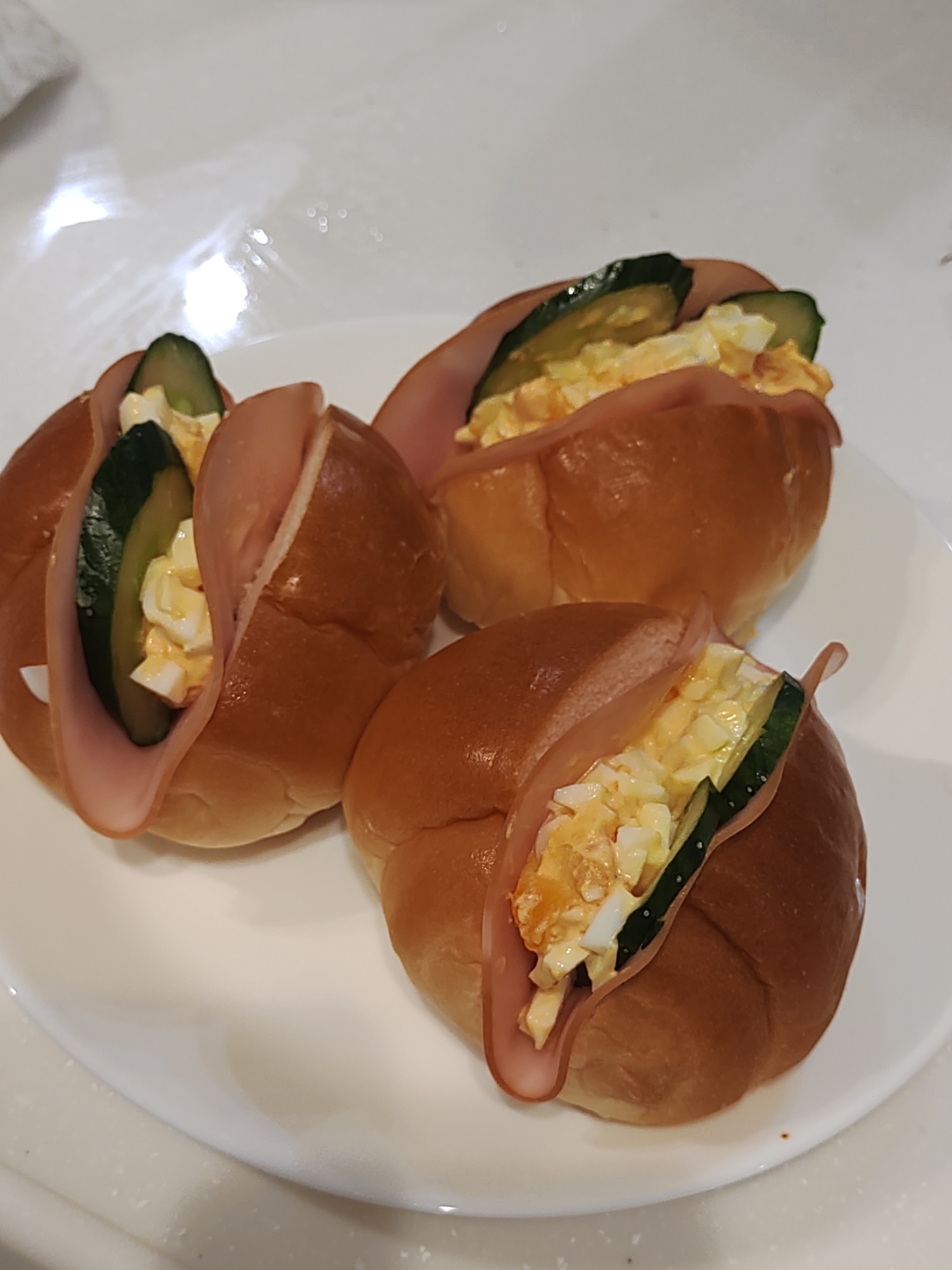 朝食のロールサンド