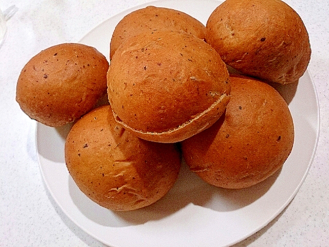 パンミックスで簡単レーズンいり低糖質ふすま丸パン