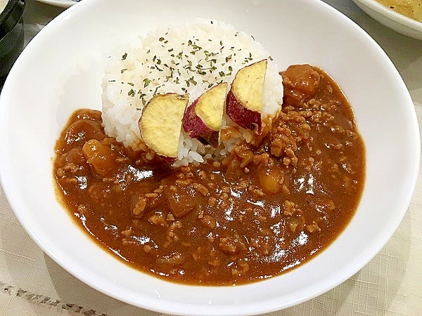 豚ひき肉とさつまいもカレー