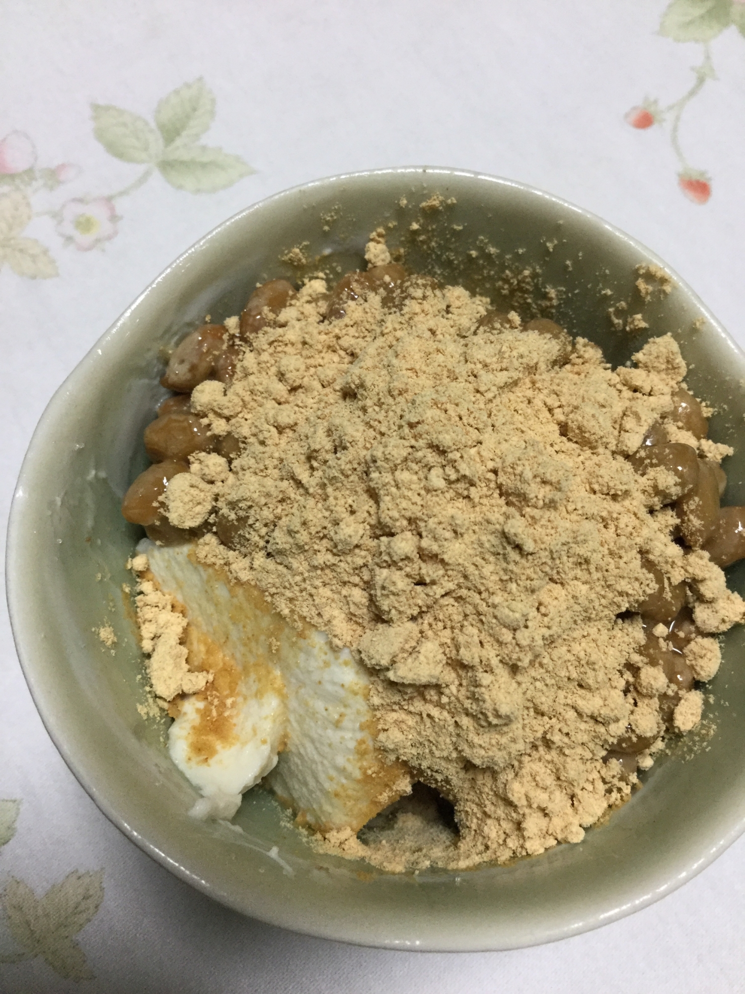 納豆の大豆だらけ