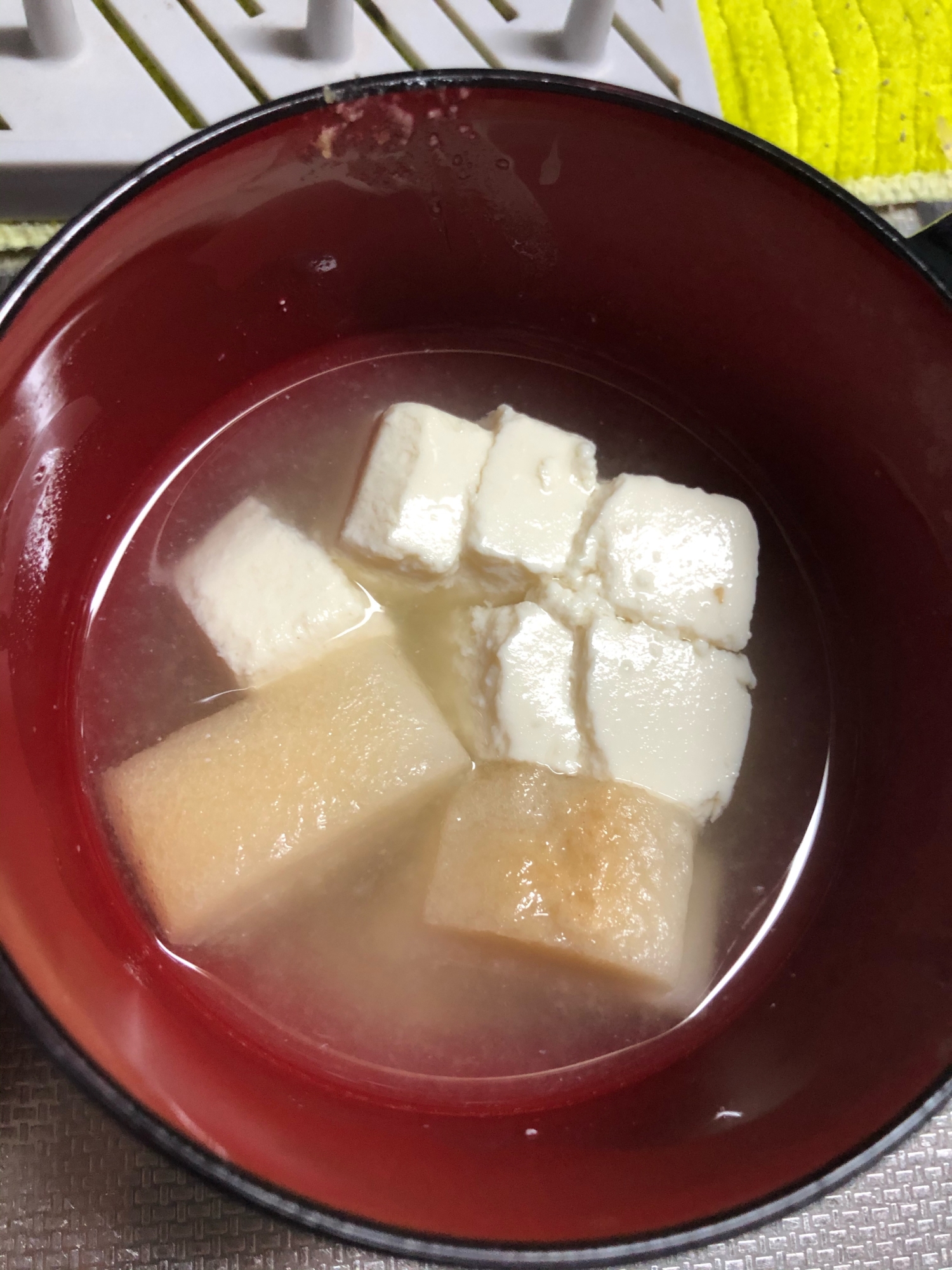 離乳食　麩と豆腐の味噌汁