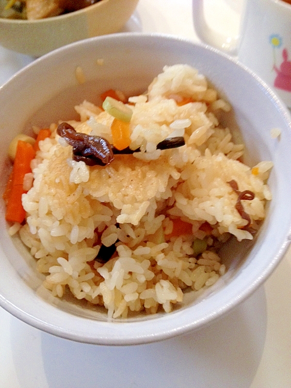 山菜炊き込みご飯 レシピ 作り方 By とっこ 楽天レシピ