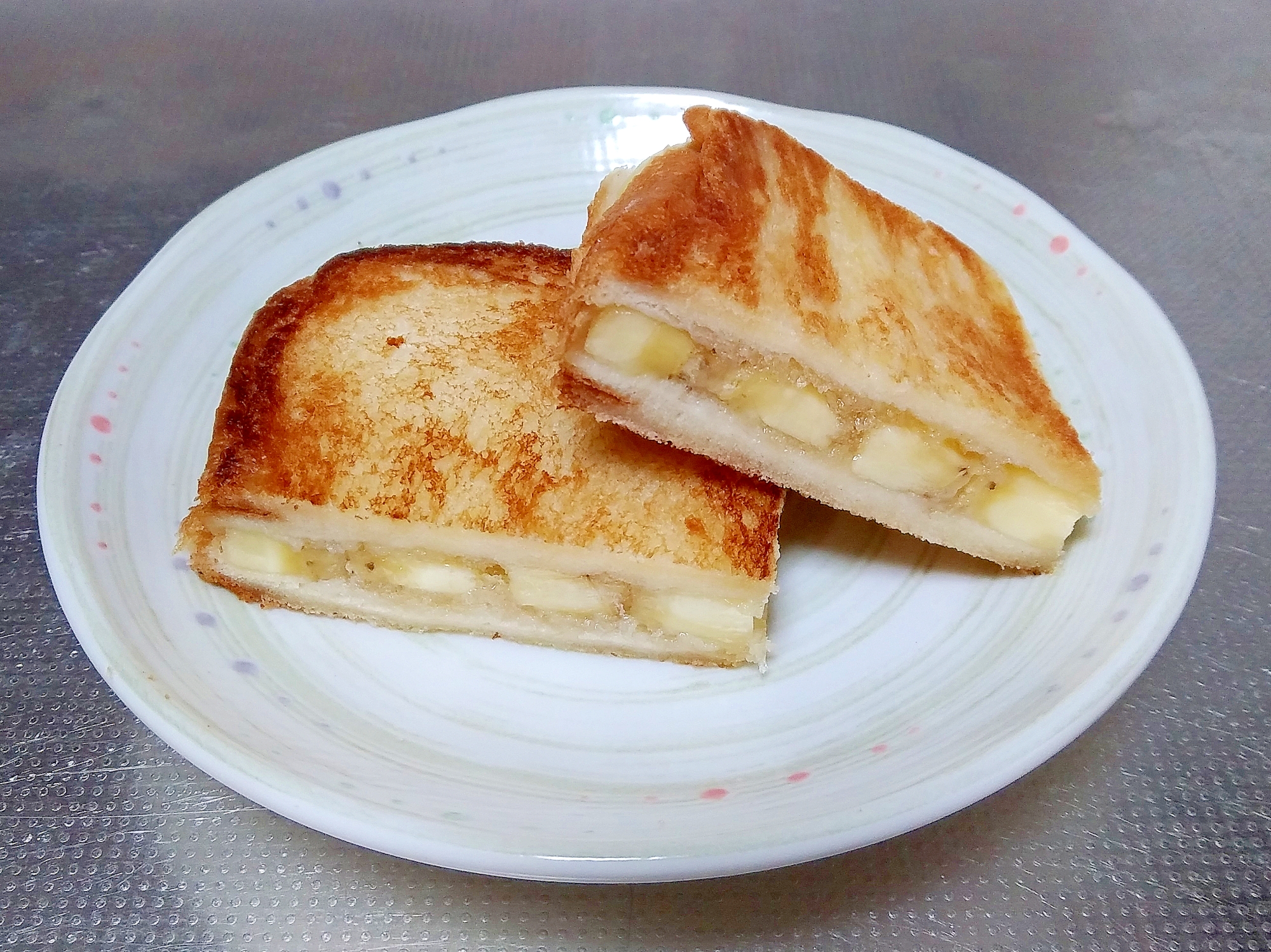 フライパンで作るバナナはちみつホットサンド レシピ 作り方 By Airis0 楽天レシピ フライパンで作るバナナはちみつホットサンド レシピ 作り方 By Airis0 楽天レシピ