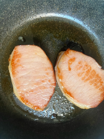 厚切りハムのバターステーキ柚子添え