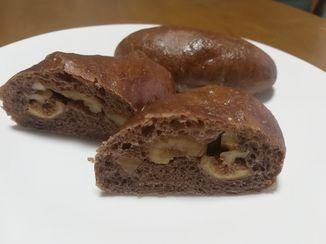 くるみといちじくのココアパン