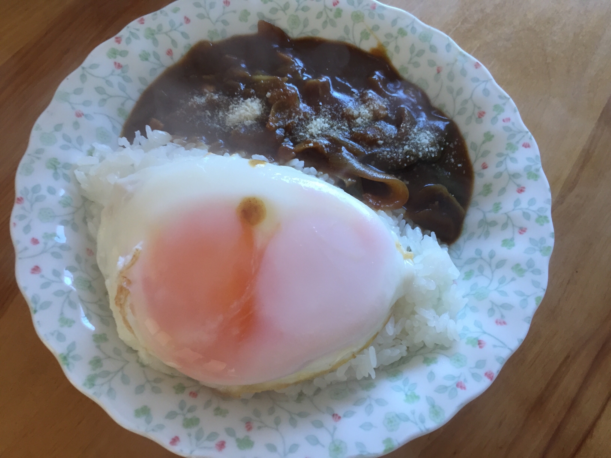 目玉焼きと粉チーズのカレー レシピ 作り方 By ボンド子 楽天レシピ