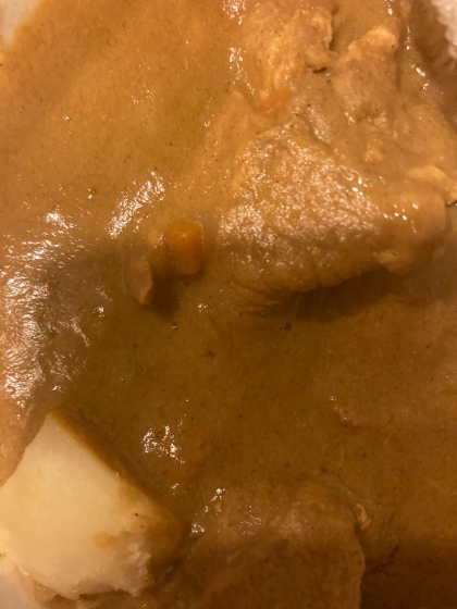 夏にビーフシチューを食べたくて
作りました。隠し味が効いて
美味しくできました。