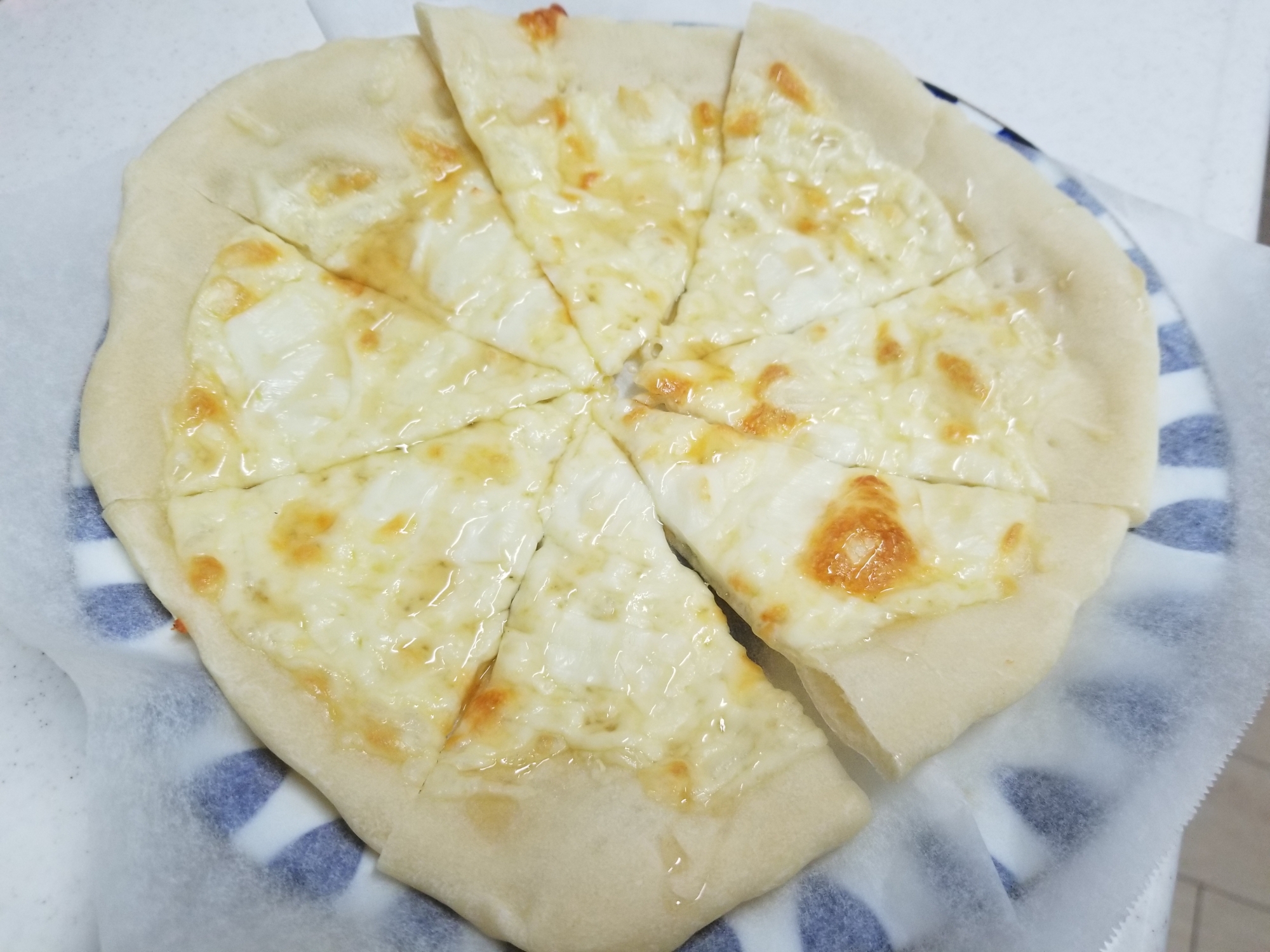 二種のチーズとメープルシロップのピザ