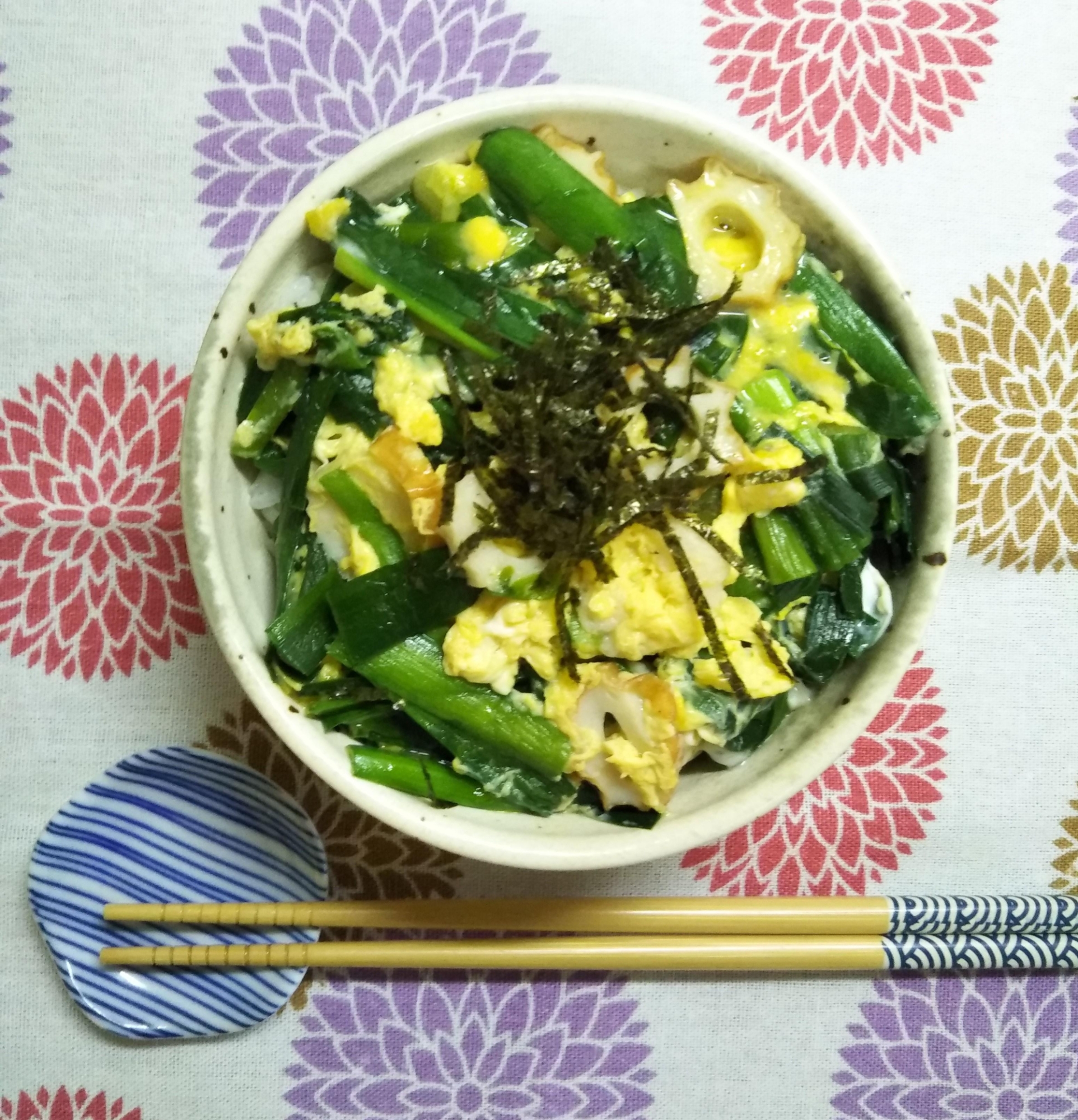 麺つゆで作る焼きちくわとニラの卵とじ