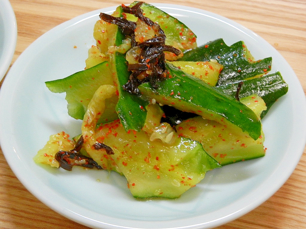 たたききゅうりのピリ辛塩昆布和え レシピ 作り方 By Kon9093 楽天レシピ たたききゅうりのピリ辛塩昆布和え レシピ 作り方 By Kon9093 楽天レシピ