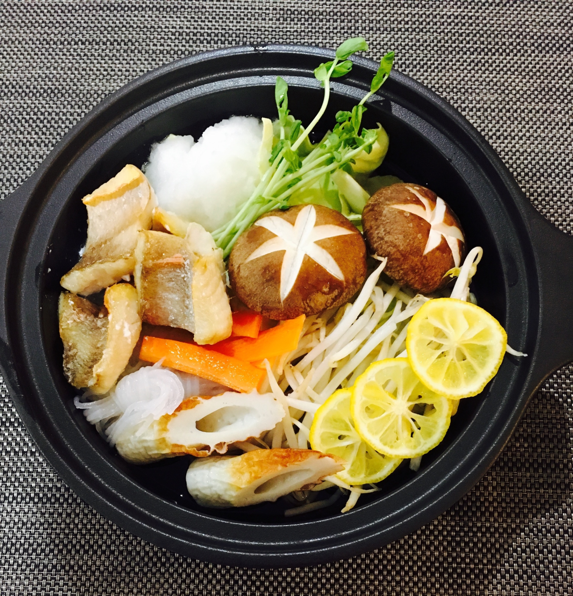 【鍋レシピ11選】(２)鯛ゆず鍋