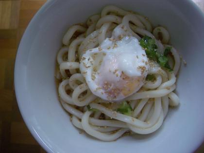 ゴマたっぷり！ごま★ごま卵★うどん