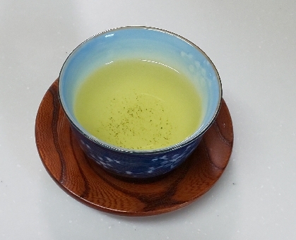 先月、家のお茶が採れたので、家のお茶の葉を使って淹れてみました♡素敵なレシピありがとうございます(*^^*)