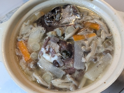こんばんは♪
小鍋仕立てにしました。
優しい味で、美味しく頂きました(^o^)