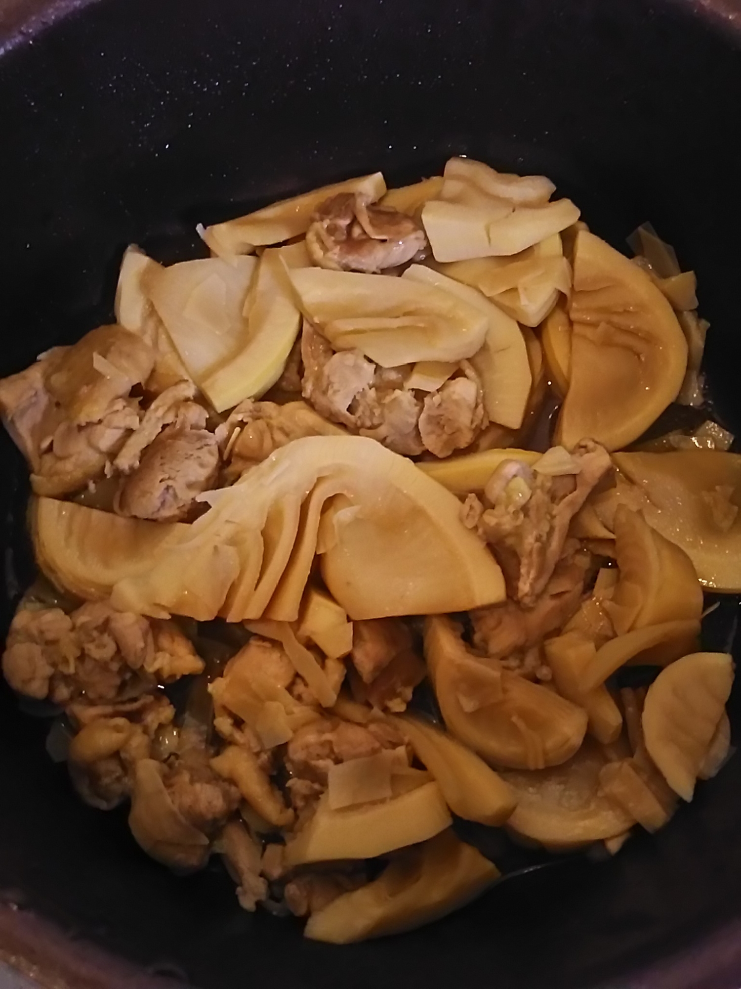 たけのこと鶏もも肉のしょうゆ煮(^^)