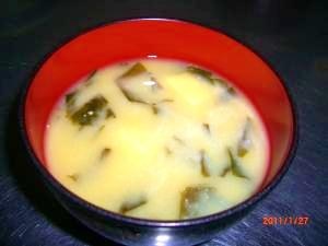 牛乳入り味噌汁 レシピ・作り方 by tyarihime - 楽天レシピ
