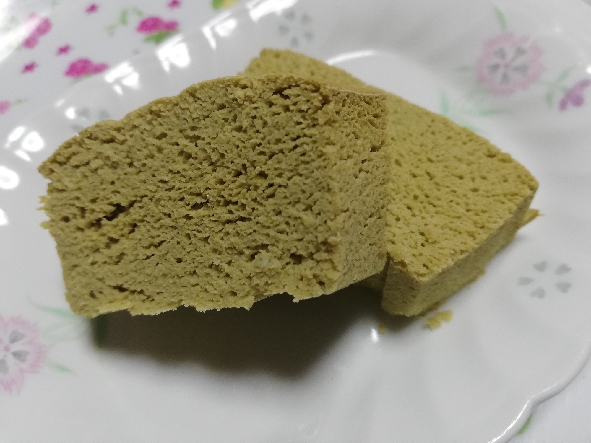 おからパウダーで抹茶蒸しパン