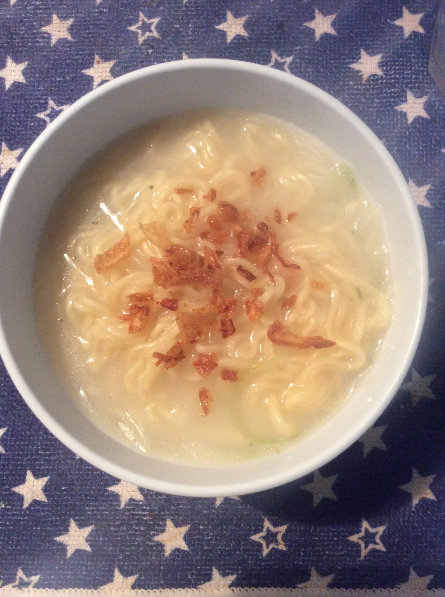 スープの素で♪ポタージュラーメン