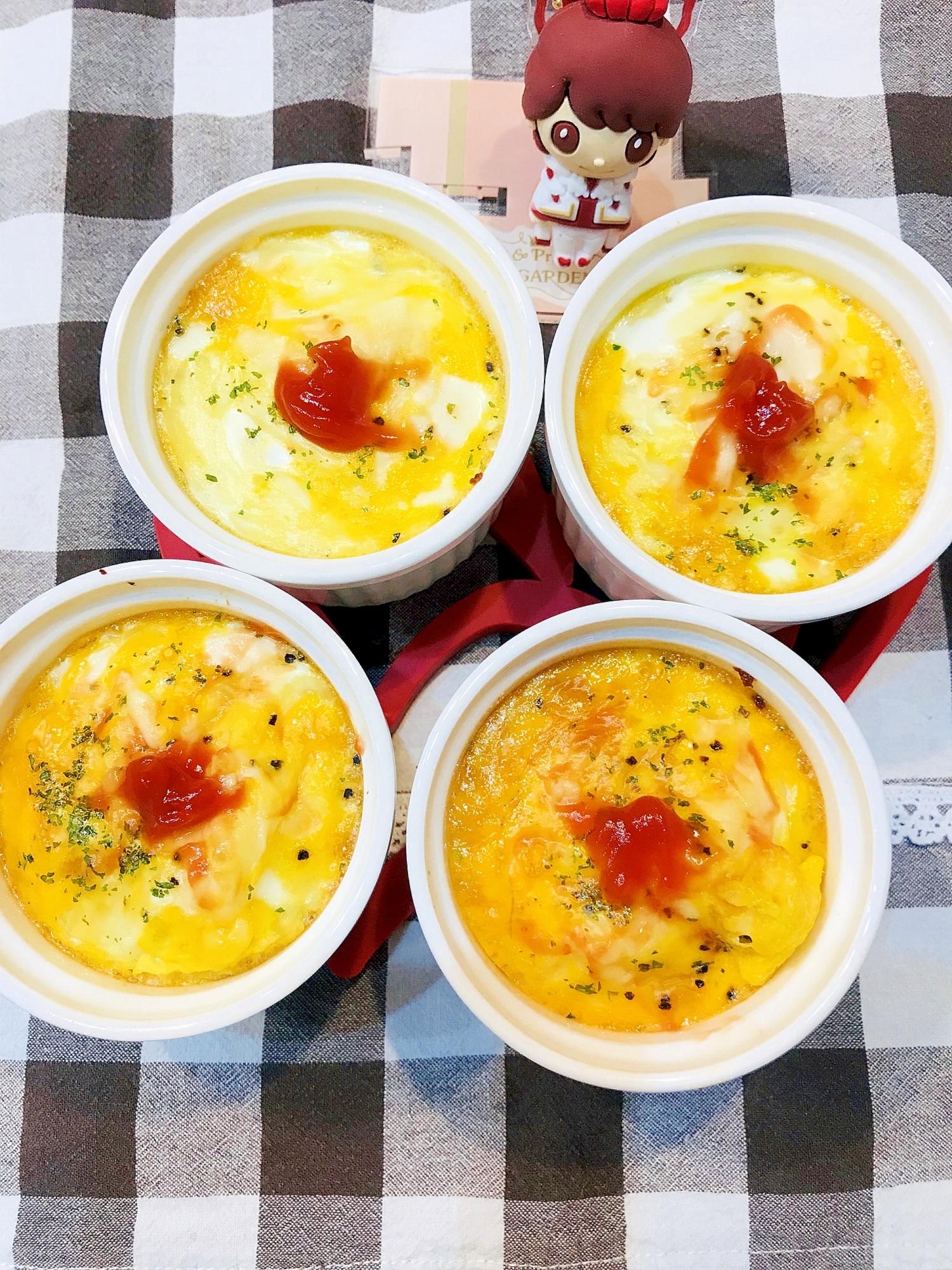 ココットで♡とろ〜りチーズエッグポテサラ レシピ・作り方 by