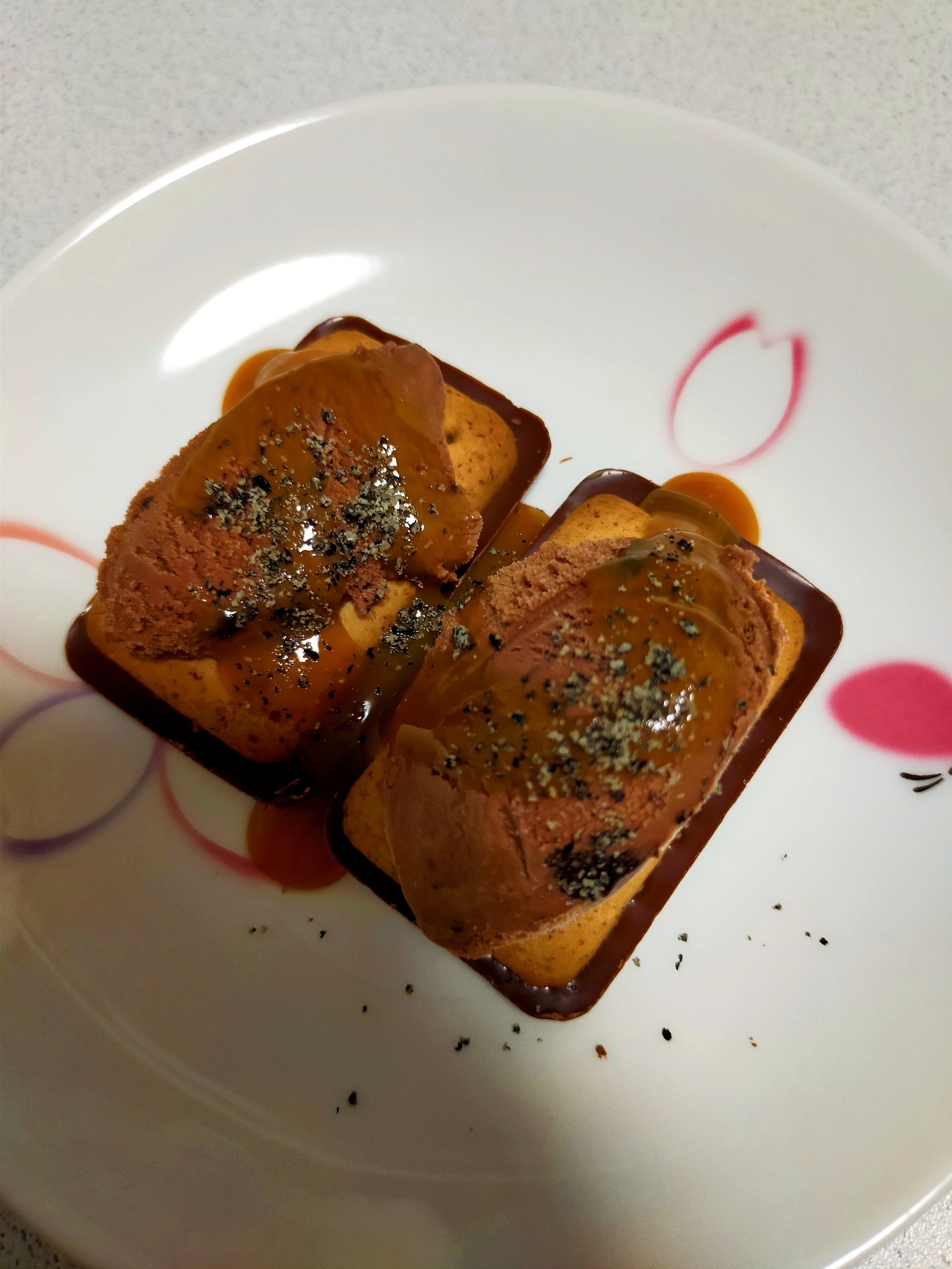 アイス乗せ♪一口セサミチョコクッキー