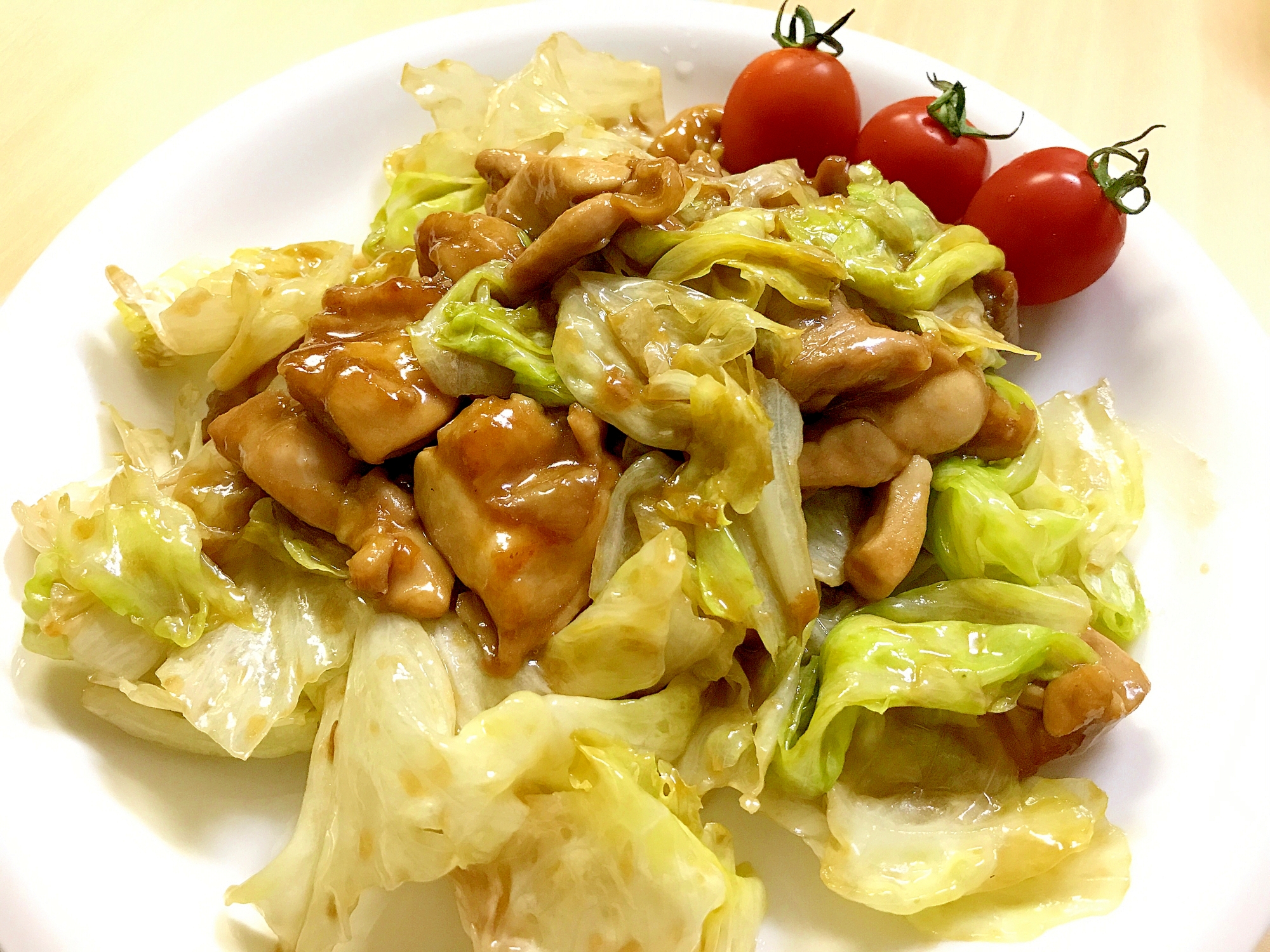 鶏モモ肉とレタスの炒め物