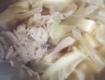 キャベツと豆腐の和風スープ