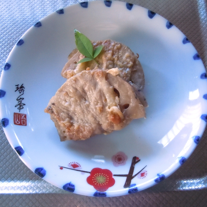 さっくりれんこんとチーズのこってり肉巻き（静岡産）