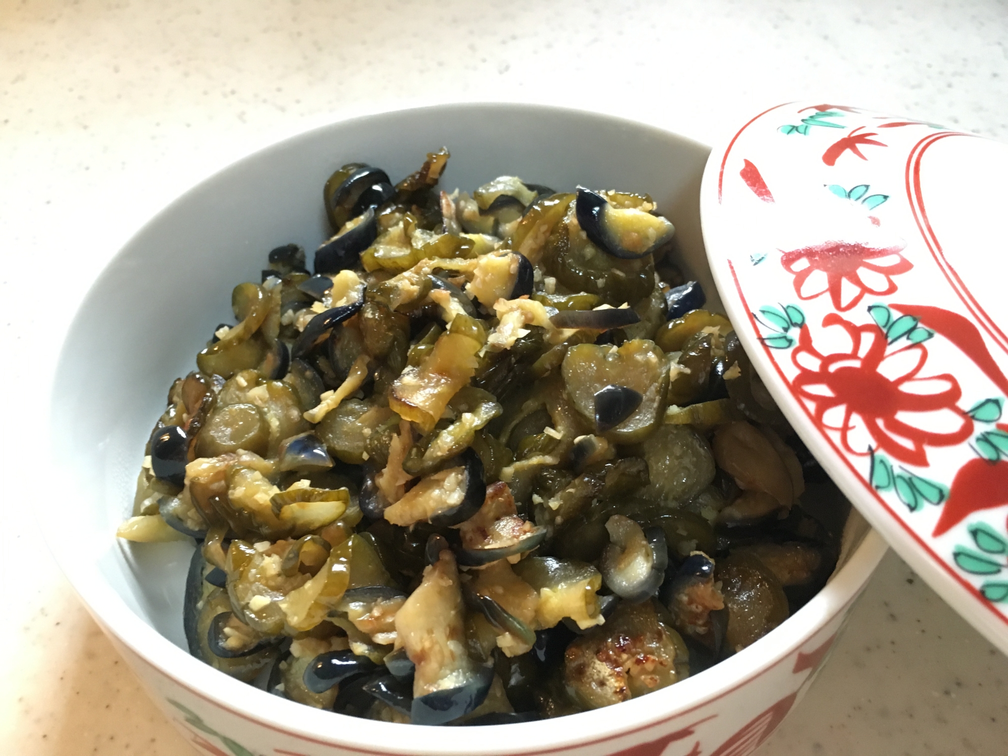 ごはんが止まらない！炒めて美味しい古漬けのリメイク