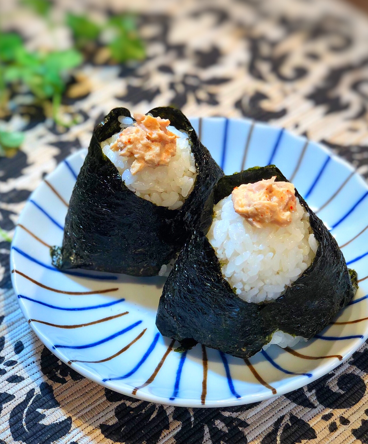 ピリっと辛いツナマヨおにぎり レシピ 作り方 By Midomaru Recipe 楽天レシピ ピリっと辛いツナマヨおにぎり レシピ 作り方 By Midomaru Recipe 楽天レシピ