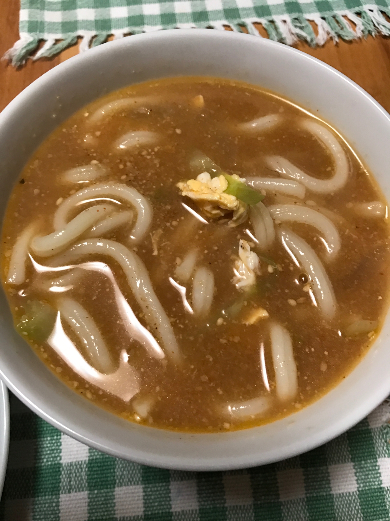 キャベツと炒り卵のピリ辛うどん