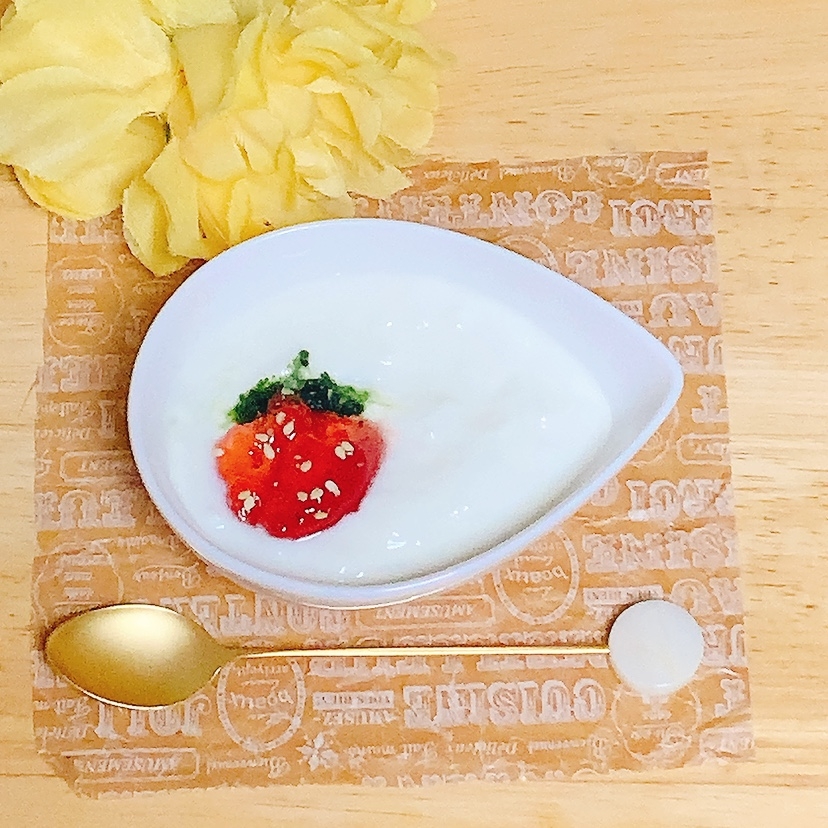 いちごの絵♪ジャムヨーグルト